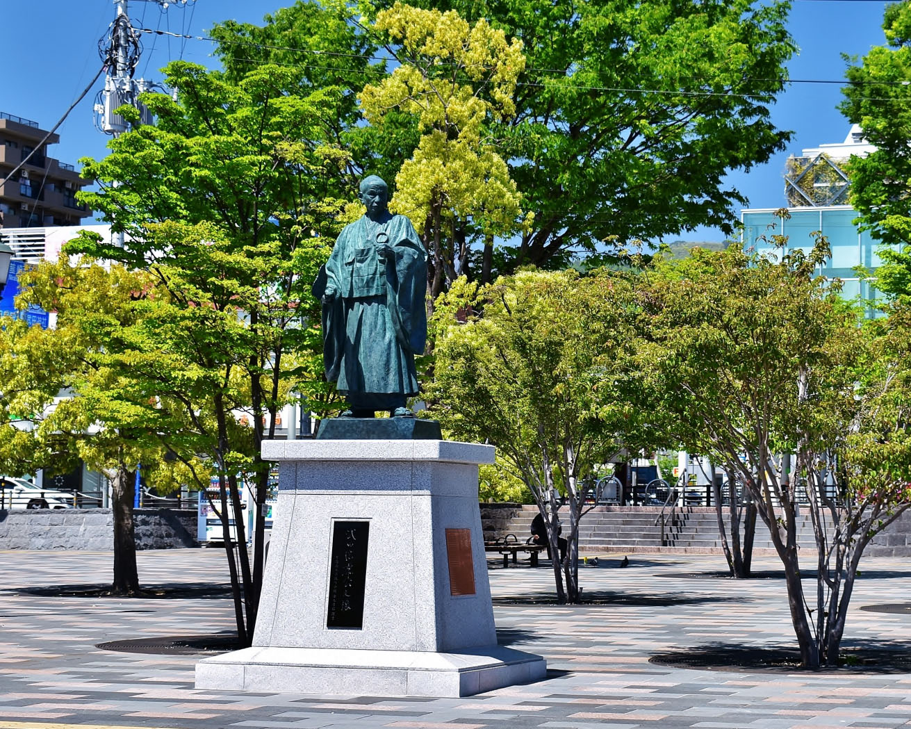 武田信虎の像の写真