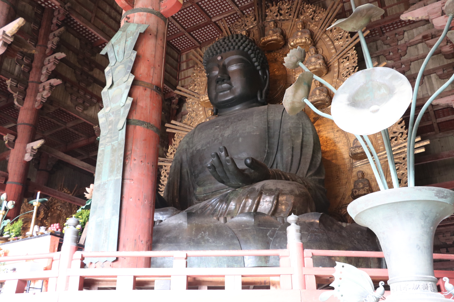 奈良の大仏の画像